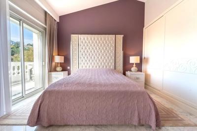 Maison - 443 m² - 6 pièces