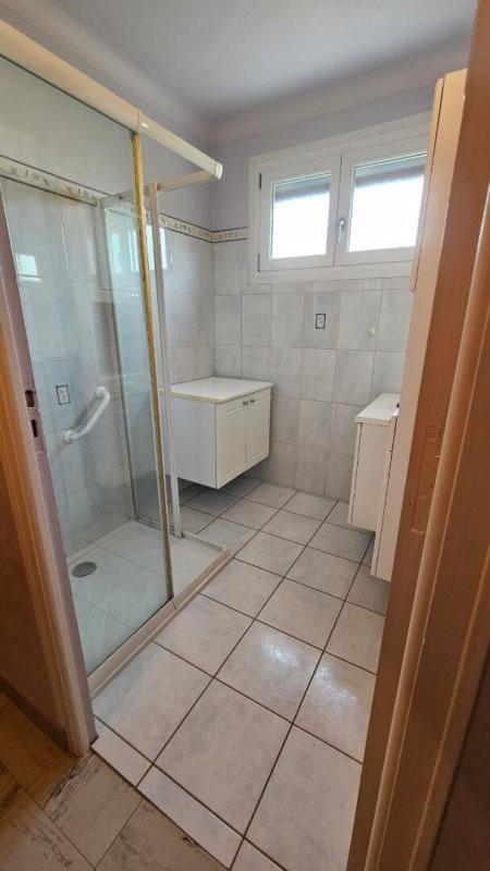 Maison - 99 m² - 5 pièces