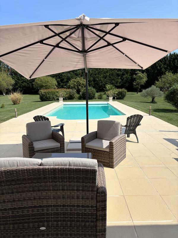 Maison - 255 m² - 5 pièces