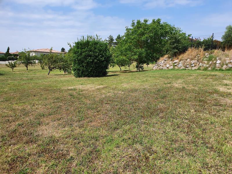 Terrain constructible - 1 220 m²