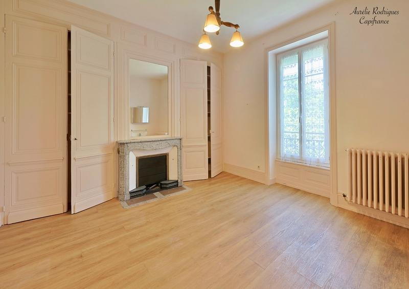 Propriété - 370 m² - 14 pièces