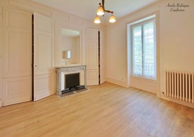 Propriété - 370 m² - 14 pièces