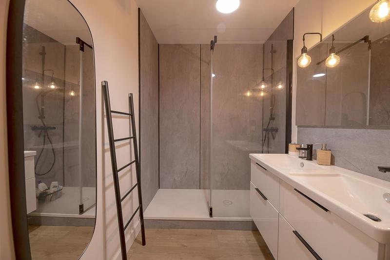 Appartement - 96 m² - 5 pièces