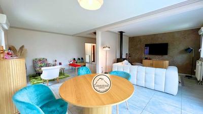 Maison - 102 m² - 4 pièces