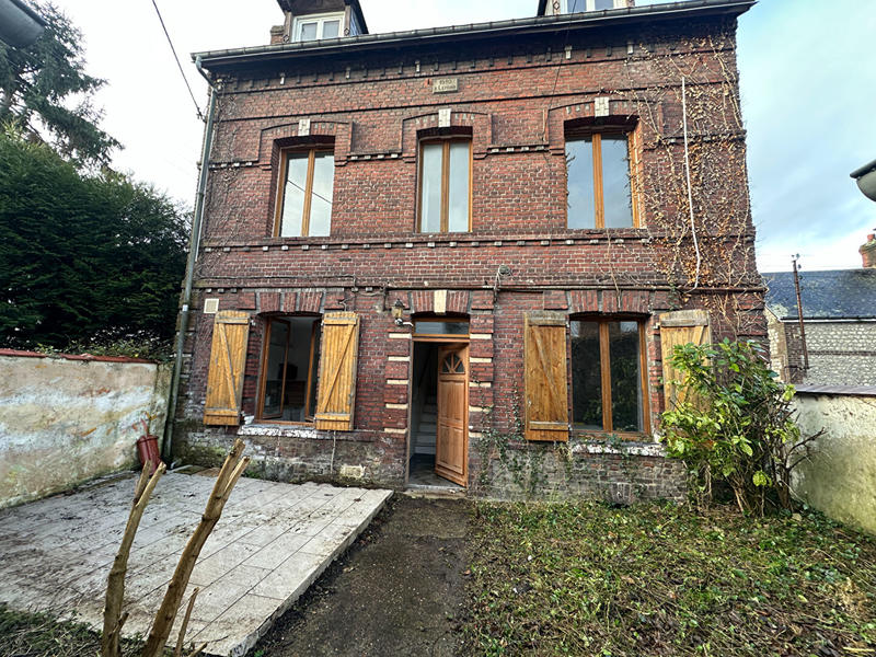 Maison - 80 m² - 5 pièces