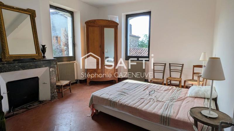 Maison - 233 m² - 9 pièces