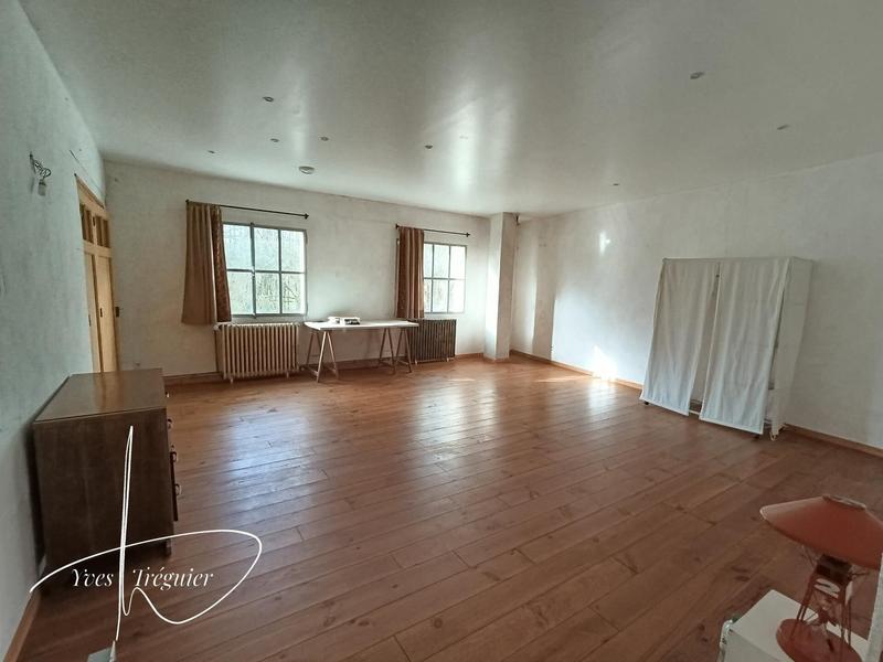 Maison - 406 m² - 7 pièces