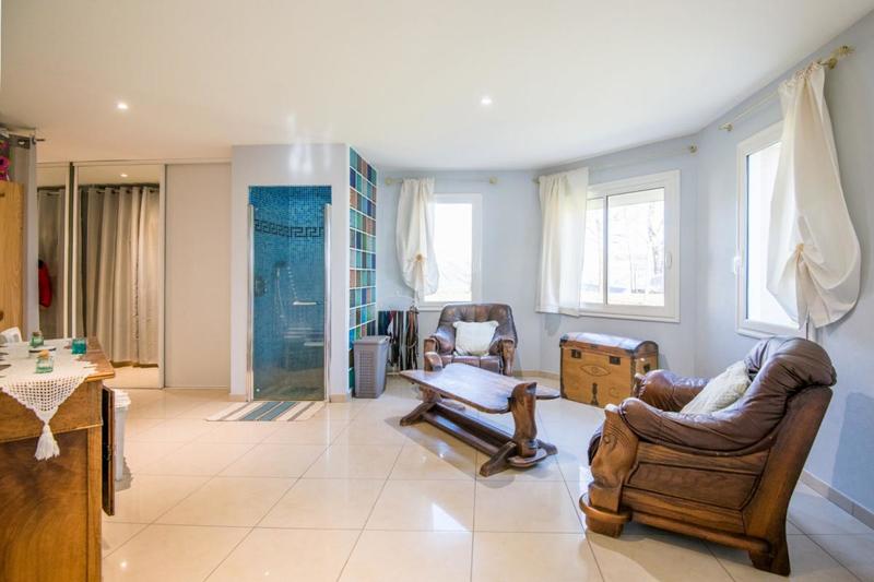 Demeure - 280 m² - 7 pièces