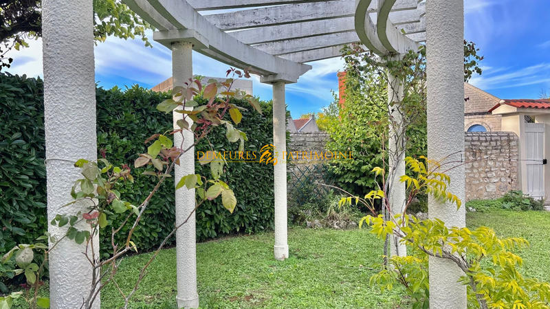 Maison - 162 m² - 5 pièces