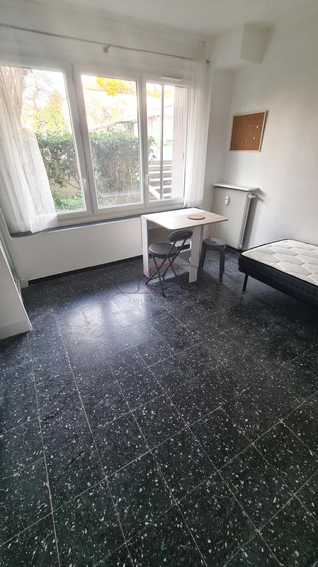 Appartement - 12 m² - 1 pièce
