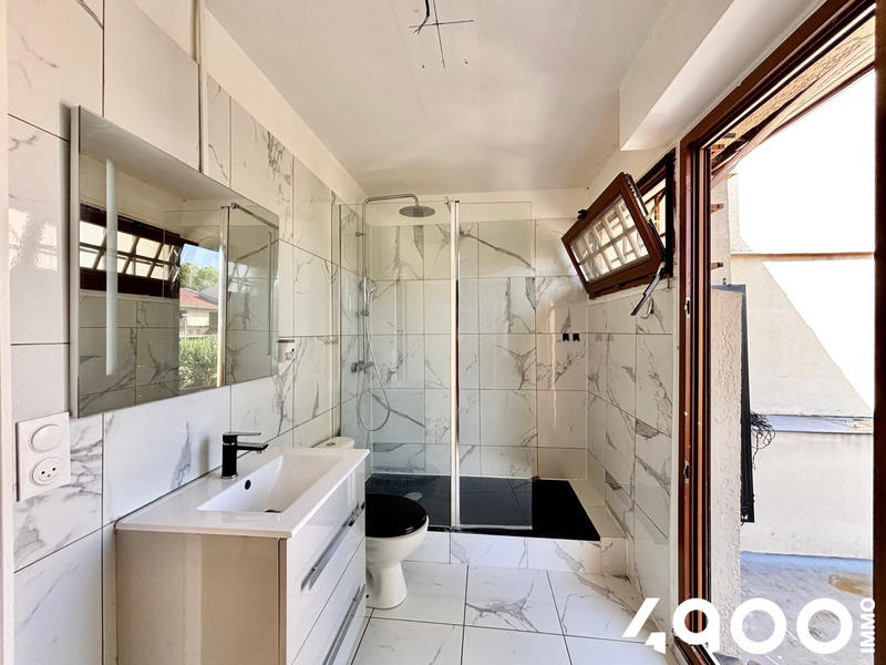 Maison - 88 m² - 5 pièces