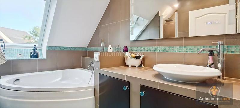 Maison - 153 m² - 7 pièces