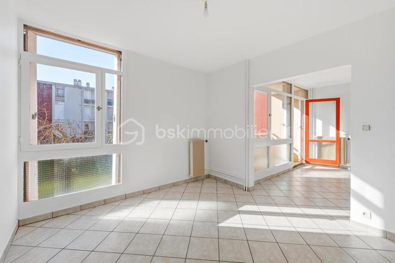 Appartement - 76 m² - 4 pièces