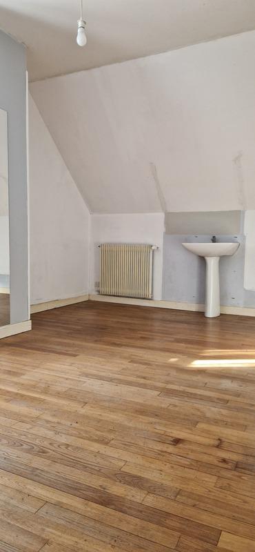 Maison - 96 m² - 6 pièces