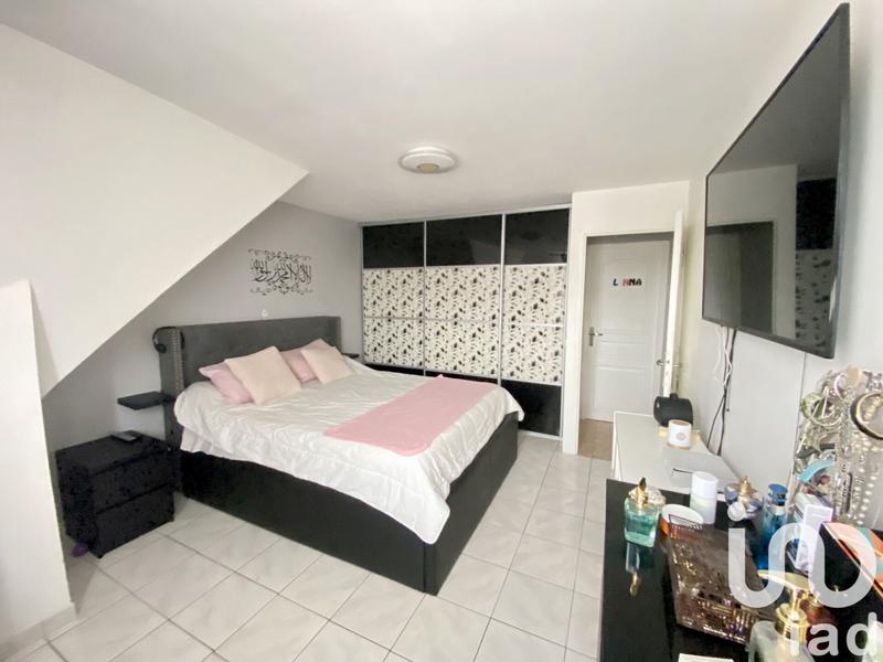 Maison - 210 m² - 9 pièces