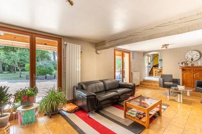 Propriété - 164 m² - 6 pièces