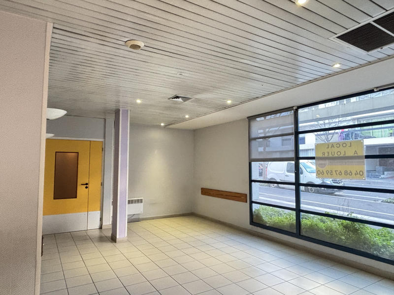 Local commercial - 265 m²