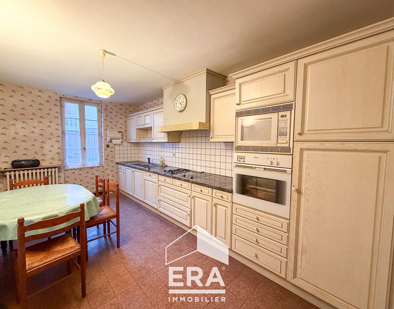 Maison - 179 m² - 6 pièces