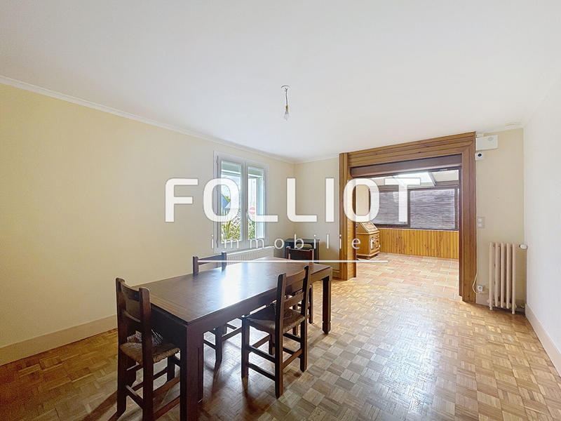 Maison - 94 m² - 6 pièces