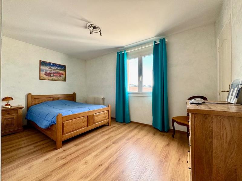 Maison - 184 m² - 7 pièces