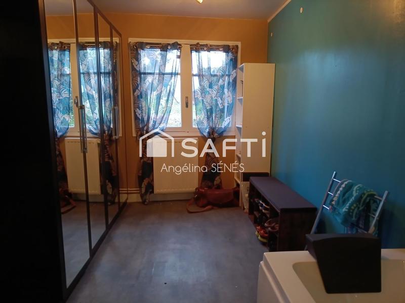 Maison - 300 m² - 16 pièces