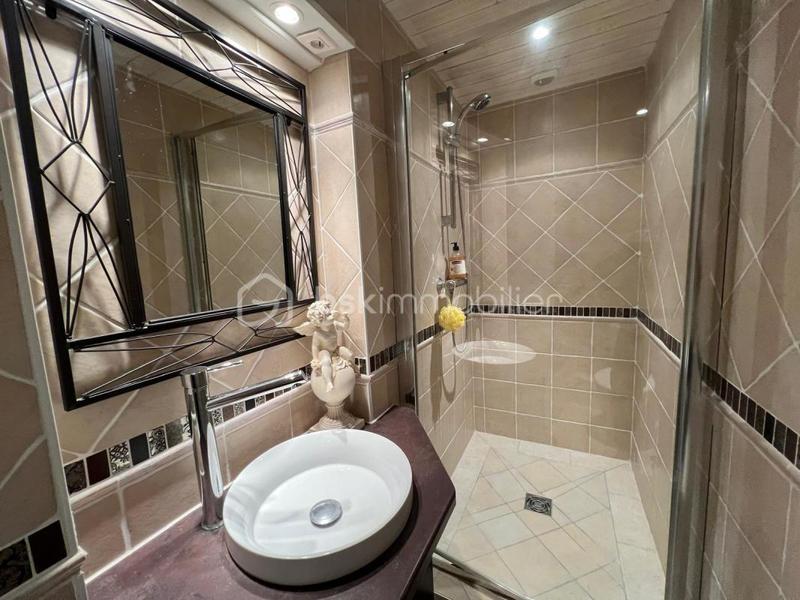 Maison en pierre - 176 m² - 7 pièces