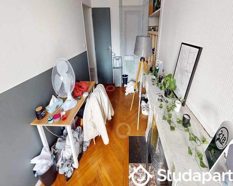 Chambre - 160 m² - 1 pièce