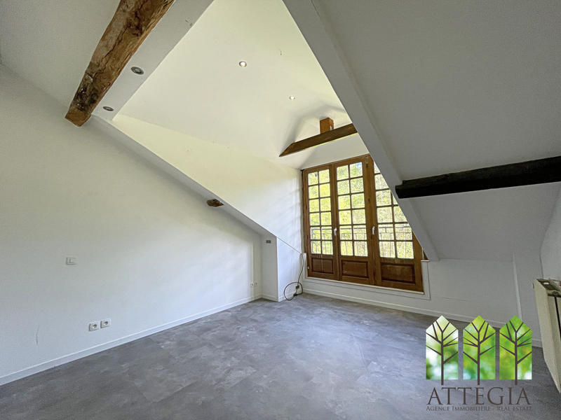 Maison ancienne - 395 m² - 11 pièces