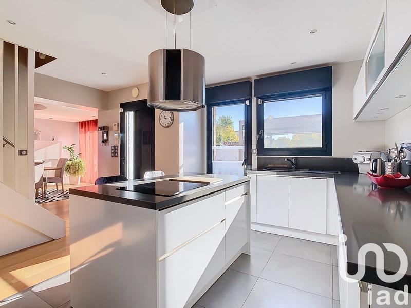 Maison - 136 m² - 6 pièces