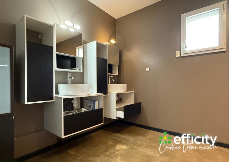 Maison - 152 m² - 6 pièces