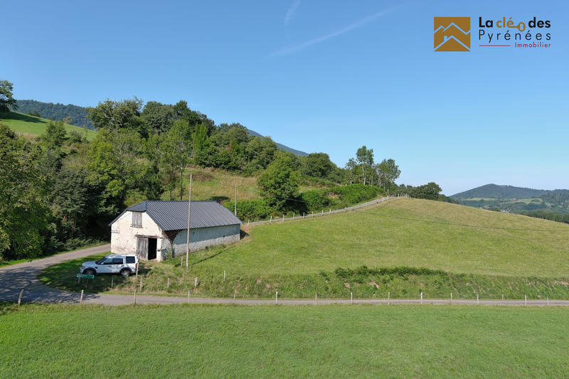 Maison ancienne - 140 m² - 1 pièce