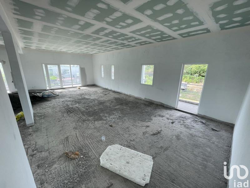 Local commercial - 204 m²