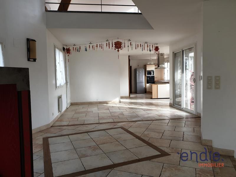 Maison d'architecte - 195 m² - 6 pièces