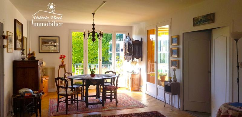 Appartement - 115 m² - 5 pièces