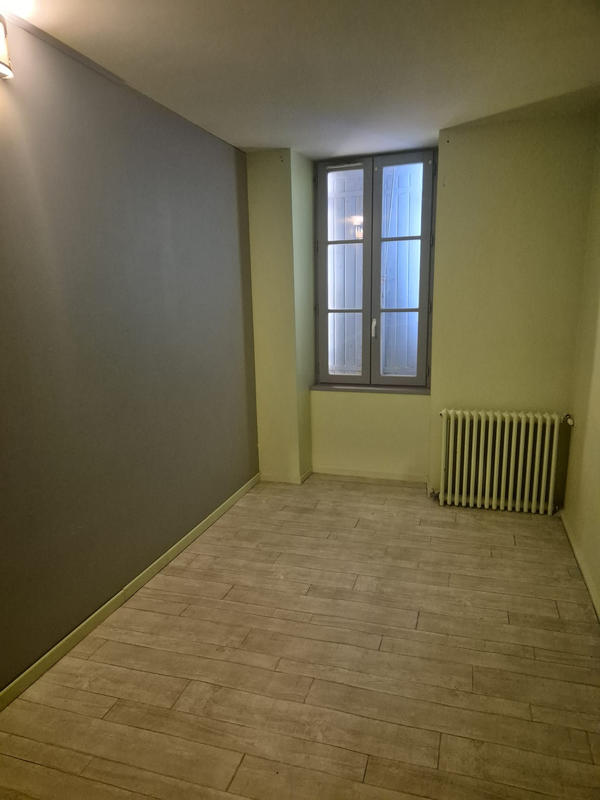 Appartement - 132 m² - 6 pièces