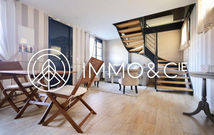 Maison - 570 m² - 17 pièces