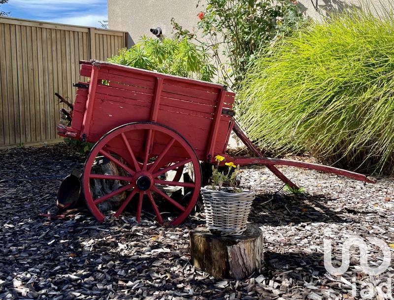 Maison de village - 250 m² - 11 pièces