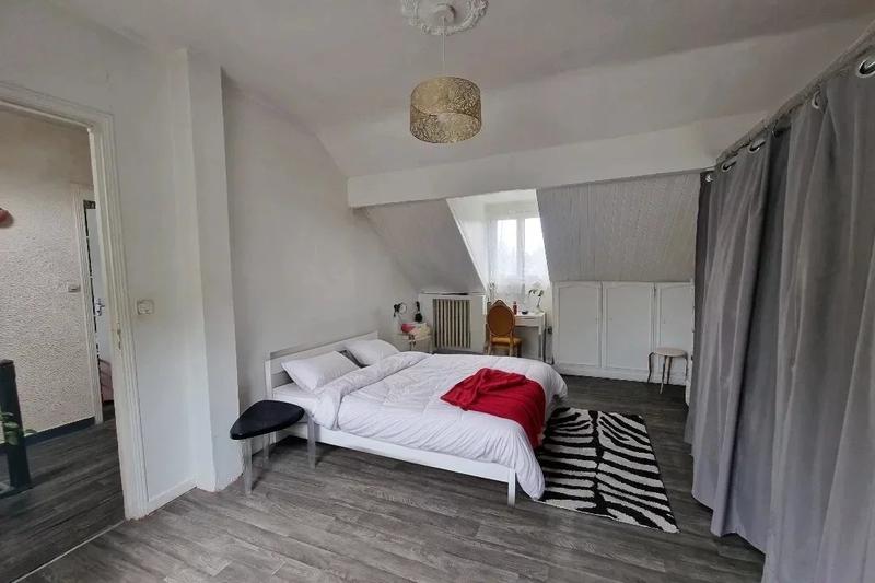 Maison - 108 m² - 6 pièces