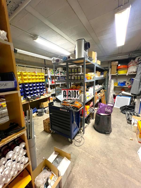 Local d'activité / Entrepôt - 567 m²