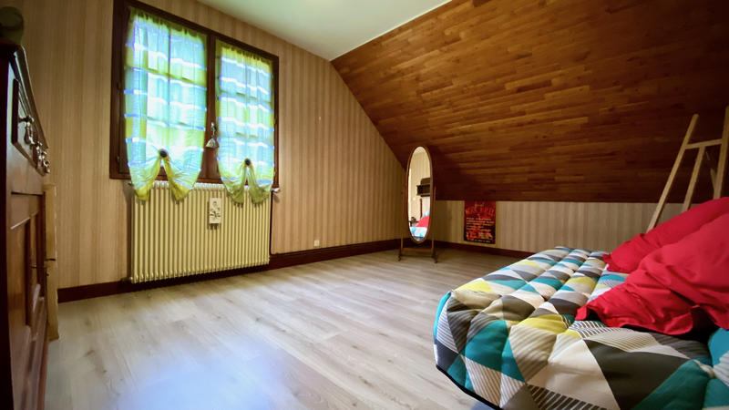 Maison - 141 m² - 7 pièces