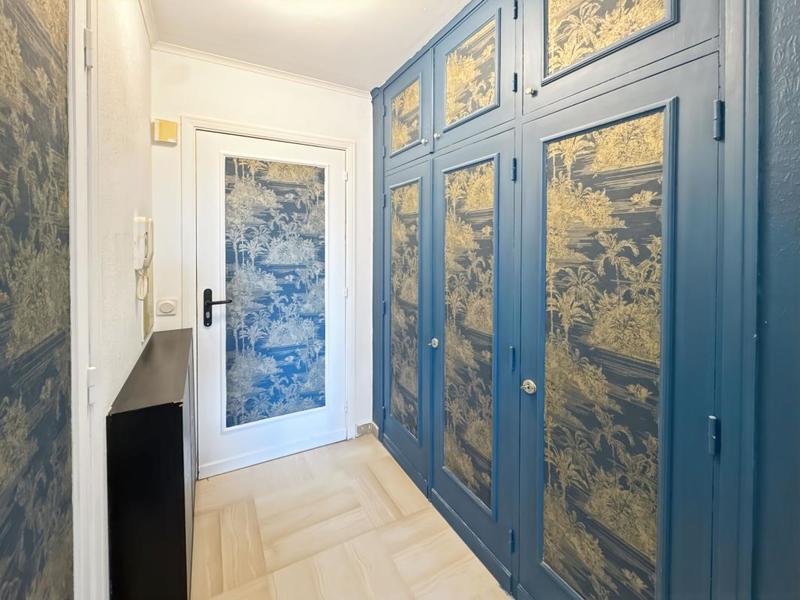 Studio - 30 m² - 1 pièce