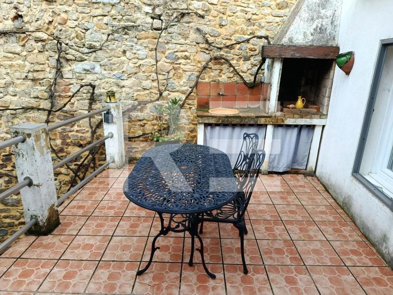 Maison de village - 80 m² - 3 pièces