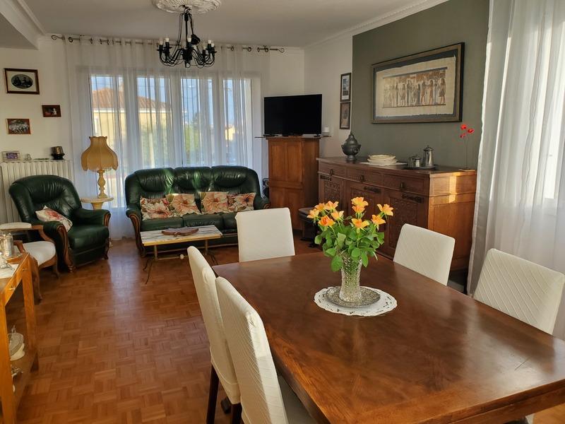 Maison - 94 m² - 5 pièces