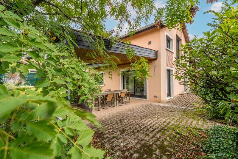 Maison - 272 m² - 5 pièces