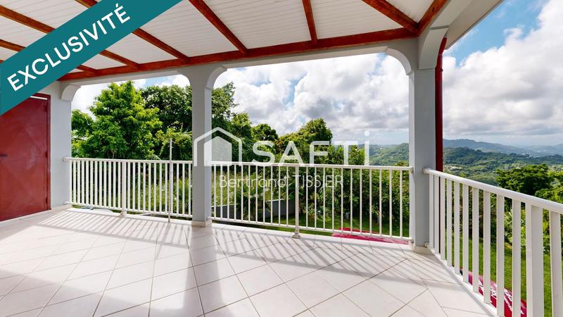 Maison - 200 m² - 6 pièces