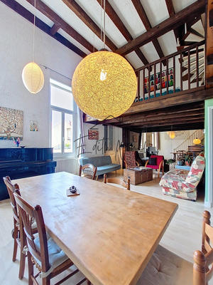 Triplex - 132 m² - 4 pièces