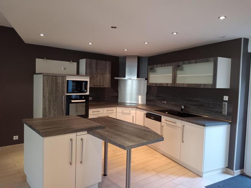 Maison - 127 m² - 7 pièces