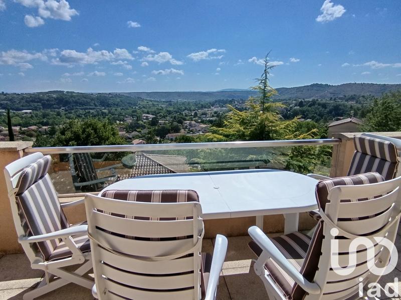 Maison - 182 m² - 5 pièces