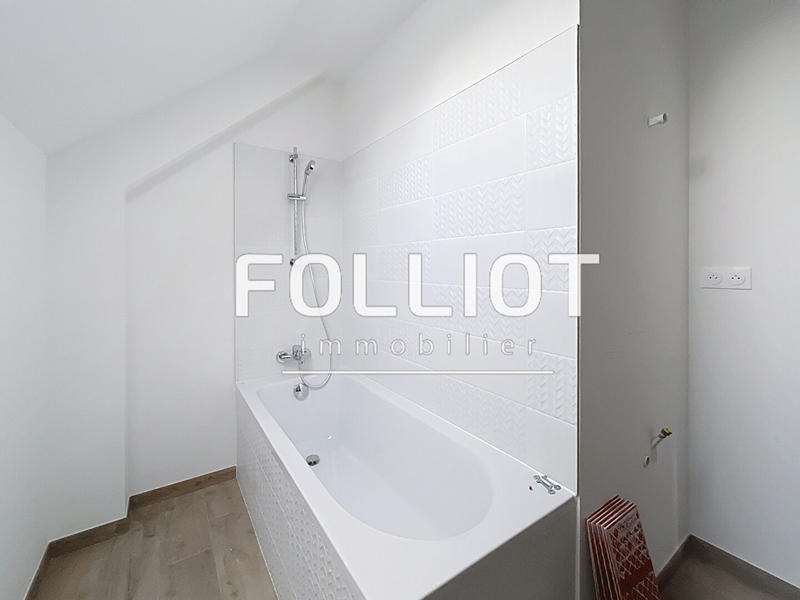 Maison - 99 m² - 5 pièces