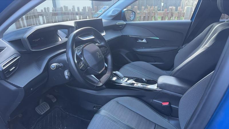 Peugeot 208 136 50 kWh Allure Pack - Première main Automatique